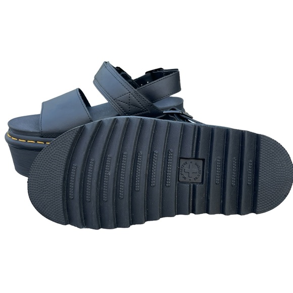 Dr. Marten . Doc marten vos Sandle - Picture 2 of 2